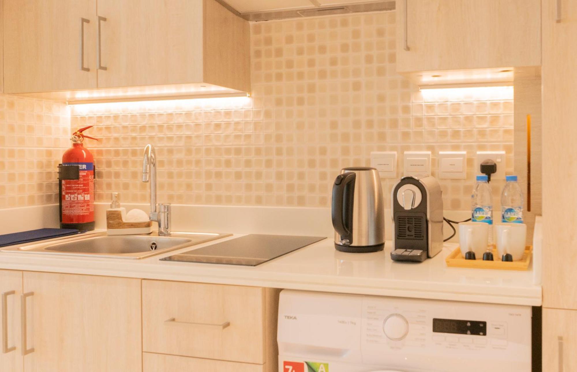 Luxury Studio, Seven Palm Residence-Palm Jumeirah دبي المظهر الخارجي الصورة